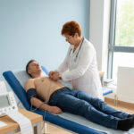 Vyšetrenie EKG u všeobecného lekára: Ako prebieha a na čo slúži?